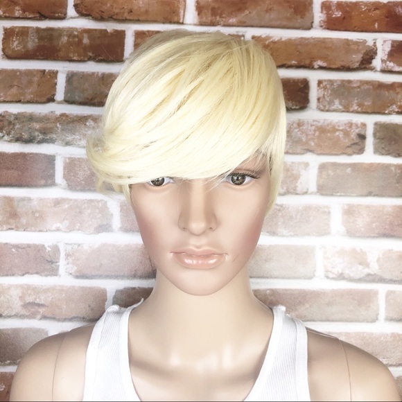 Synthetic Short Trendy Blonde Women’s Wig - Picture 2 of 8